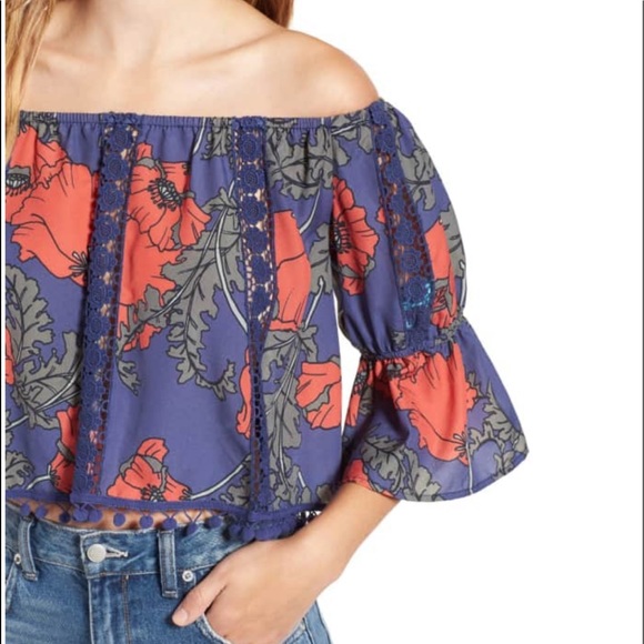 Tularosa Alexa Off Shoulder Top - Picture 2 of 8
